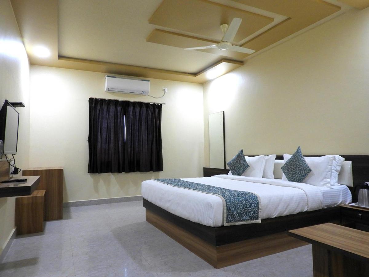 Hotel Somnath Daksh Somnāth Zewnętrze zdjęcie