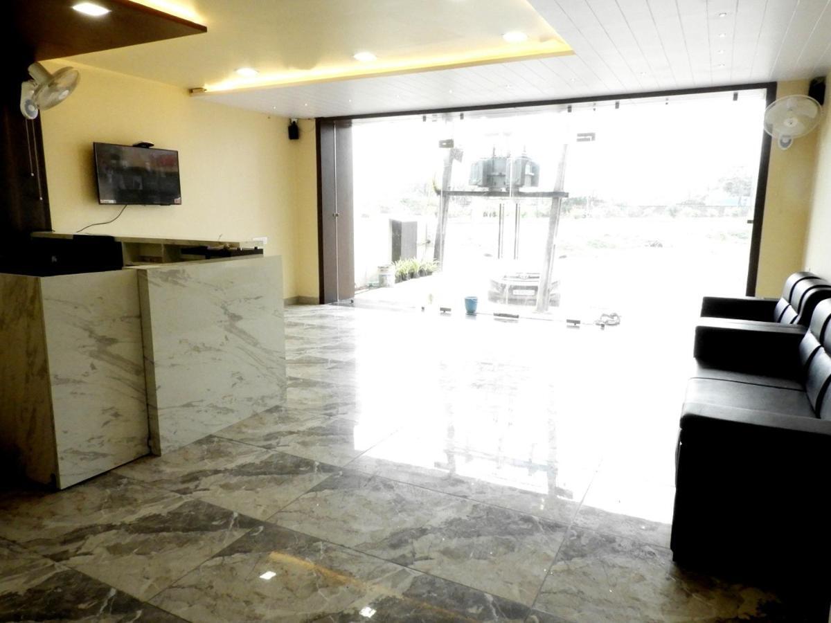 Hotel Somnath Daksh Somnāth Zewnętrze zdjęcie